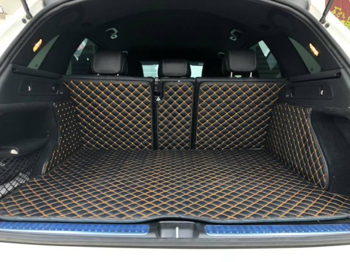 thảm lót cốp sau xe Mercedes