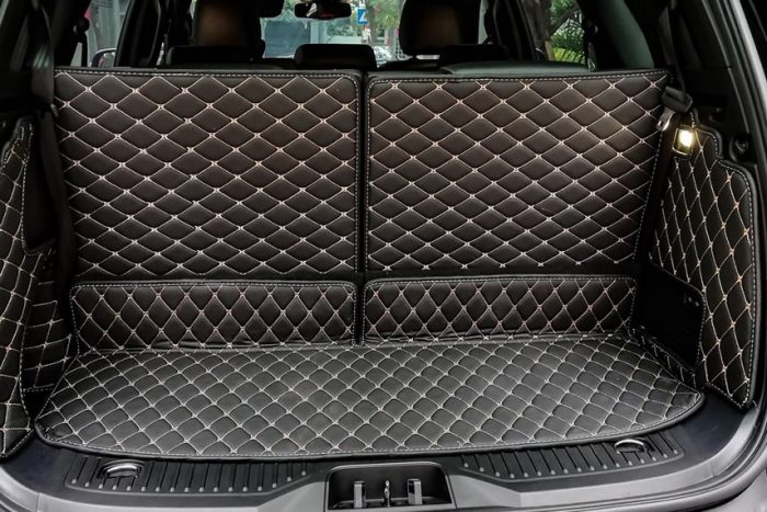 thảm lót cốp sau xe Mercedes