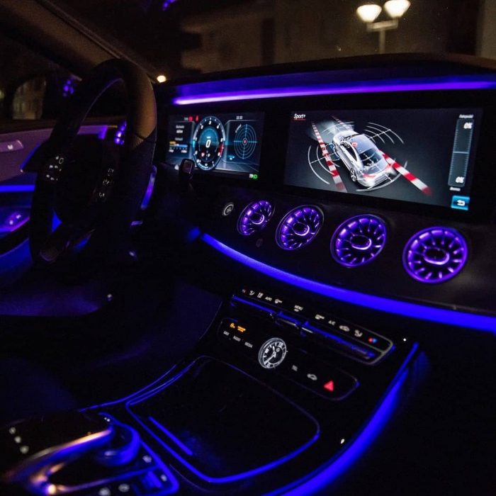 phụ kiện giải trí nên trang bị cho mercedes