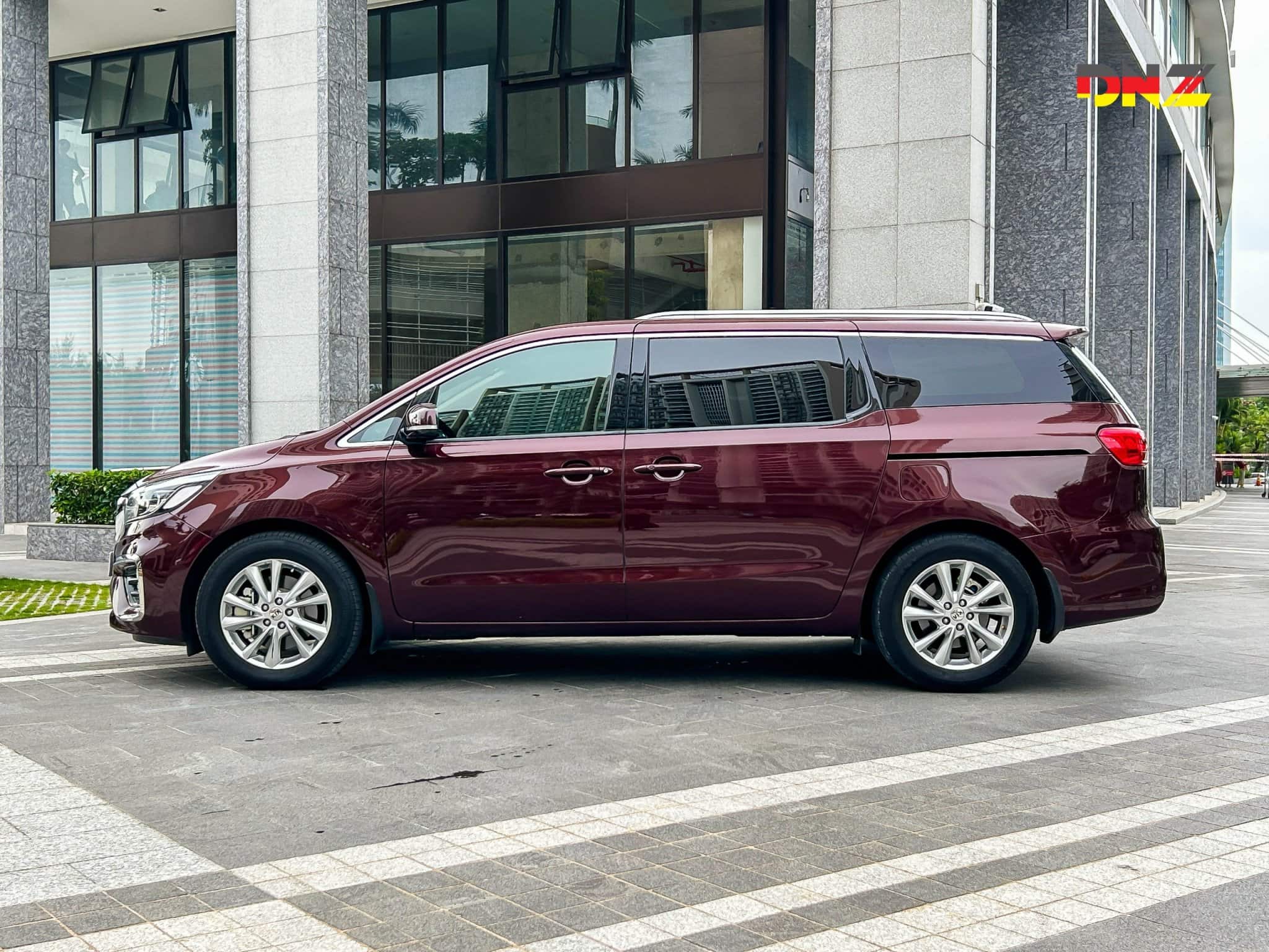giá bán xe kia grand sedona 2020