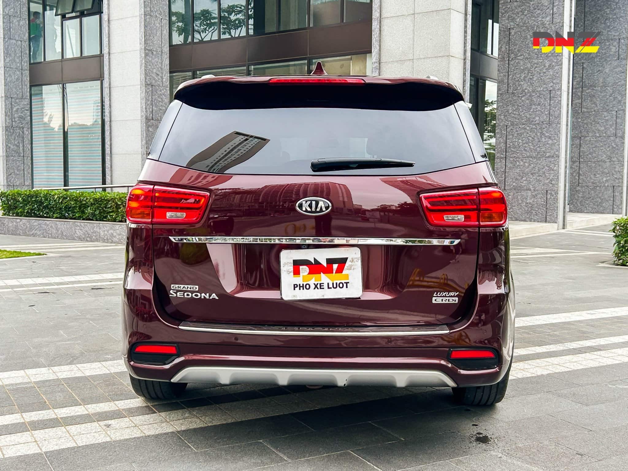 giá bán xe kia grand sedona 2020