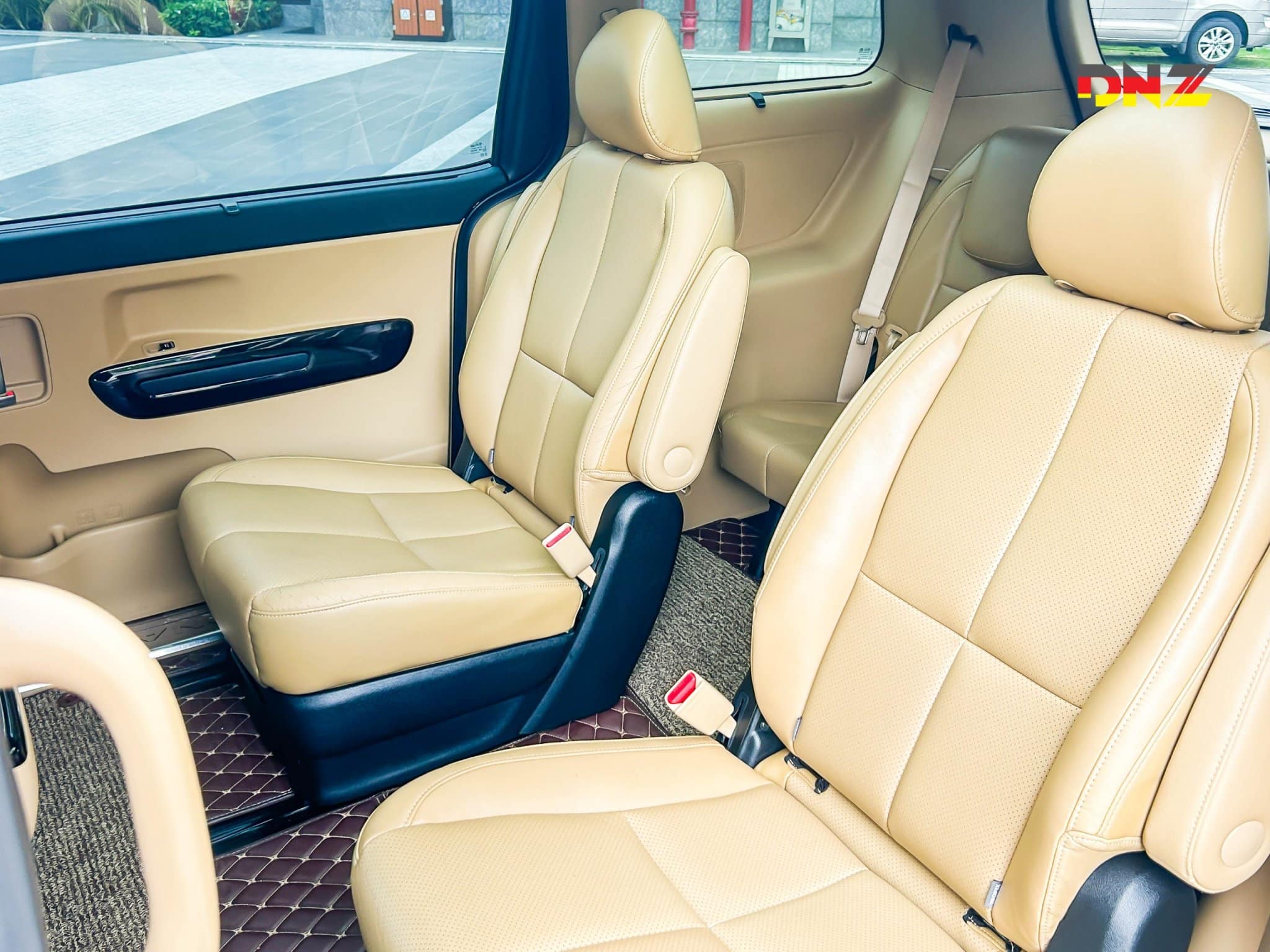 giá bán xe kia grand sedona 2020