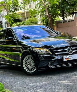Mercedes-Benz C180 model 2021 cũ