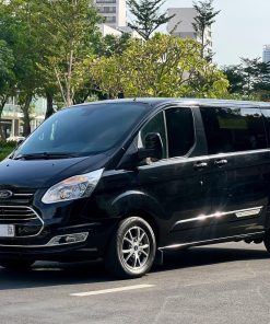giá bán xe Ford Tourneo Limousine 2021