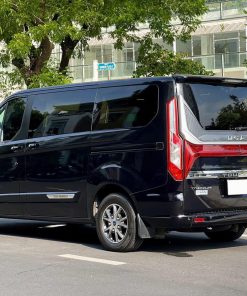 giá bán xe Ford Tourneo Limousine 2021